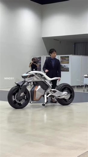 AI Motorcycle Technology: Nearly Crash-Proof Design