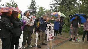 Protesters turn on Saskatoon mayor over MAGA singer’s show