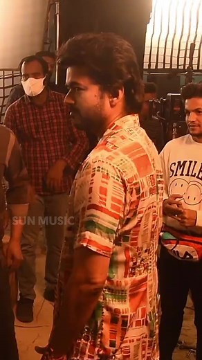 1.5M views · 10K reactions | Unga smile cute-ah iruku ❤️ #SunMusic #HitSongs #Kollywood #Tamil #Songs #Music #NonStopHits #ThalapathyVijay #Vijay #ThamanS #RashmikaMandanna #Varisu #Ranjithame | Sun Music | Facebook