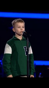 This little singer has amazed everyone with his incredible voice. His stunning voice left viewers in awe of his mature and soulful performance. Watch the full video in the comments below 👇 | Watch it