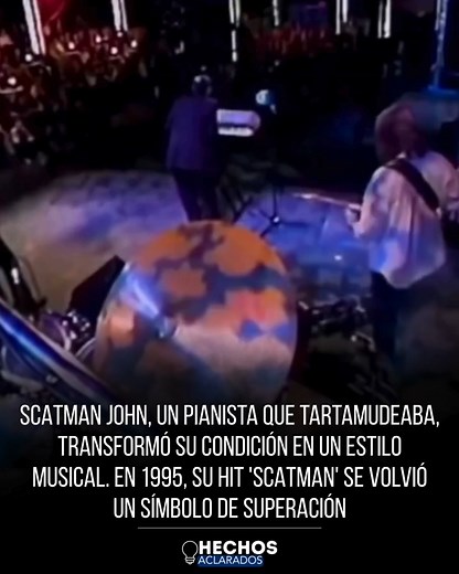 ¿Puede un hombre que tartamudea convertirse en una estrella mundial de la música? Scatman John no solo lo hizo, sino que usó su tartamudez para crear un hit inolvidable. 🎤🕺 Durante la mayor parte de su vida, el pianista de jazz John Paul Larkin luchó contra una severa tartamudez. Pero en lugar de esconderla, decidió hacer algo radical. Aquí están los hechos aclarados: 🎶 De 'defecto' a estilo: En 1995, a los 53 años, se reinventó como Scatman John. Decidió incorporar su tartamudez a su música,