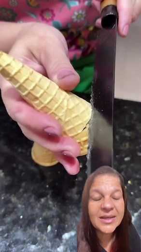 Bolo decorado de uma forma simples e bonita. Já manda para aquela amiga fazer também. #bolodecorado #bolonatalino #dikadicas #facavocemesmo #natalemfamília #natal2025 💳 @patybolos_vix Pedido aos proprietários: se você não quiser que seu conteúdo seja remixado e publicado na nossa página, por favor entre em contato conosco na DM, nós resolveremos ou excluiremos imediatamente. Obrigado A request to owners: If you do not want your content to be remixed and published on our page, please contact us 