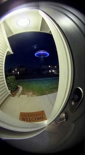 Alien Rings Doorbell and UFO Flies Away! Ring Cam