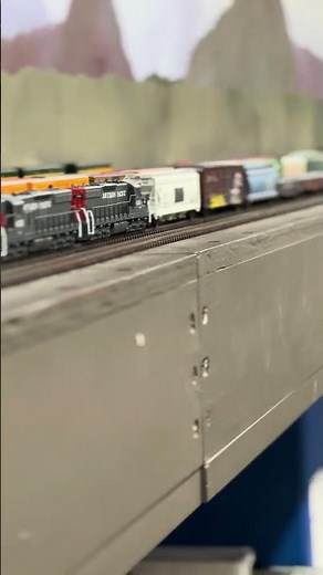 Is this a Realistic Model Railroad speed?