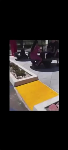 A Humorous Encounter with a Twist