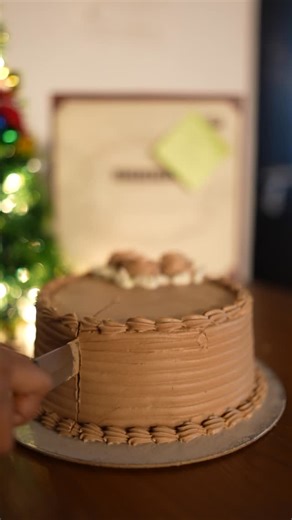 Sheen Bakery on Instagram: "Old School Chocolate Cake = Pure Nostalgia ! All Rights Reserved © 2025 Sheen Bakery #sheenbakery #since1952 #christmas #nostalgia #cake"