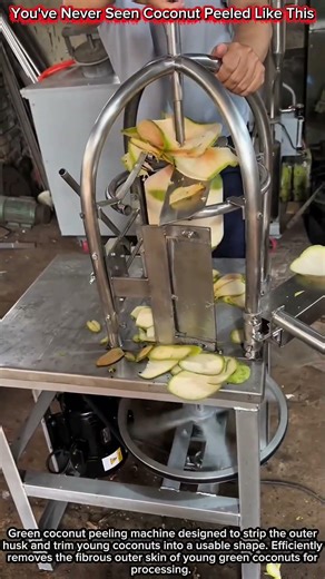You've Never Seen Coconut Peeled Like This