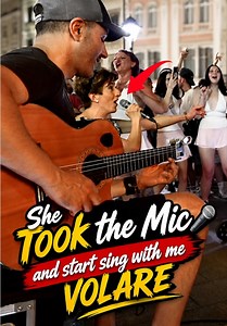She Took the Mic: Crowd Sings Volare Live Performance