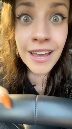 Quinn Finite on Instagram: "STARING CONTEST"