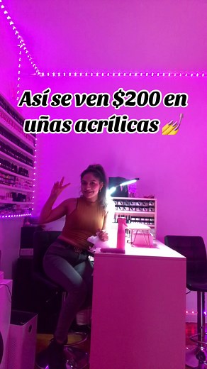 Uñas Acrílicas: ¿Cuánto Cuestan y Tutoriales para Principiantes?