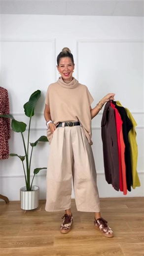 Roseveil πλεκτά σε 5 χρώματα, με classic edit παντελόνια & sneakers της συλλογής μας | Petite Boudoir