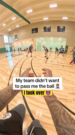 My team didn’t want to pass me the ball 😡🤦🏽‍♂️🏀 #basketball #hoops #ballislife #hooper #fyp