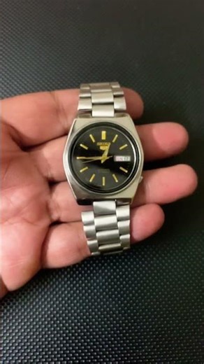 SEIKO 5 Automatic watch in excellent working condition. For purchase call or WhatsApp +91 9073530718