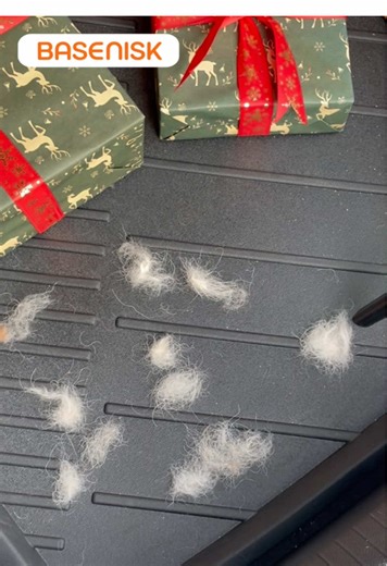 A good gift for mom. Buttons, crevices, door handles. This gets all of them.👍#carcare #carvacuum #carcleaning #BASENISK #tiktokshopmothersday