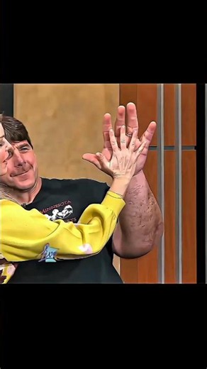 The Biggest Hands on the Planet 😱 #armwrestling