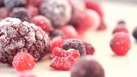 clip-4020008385-close-frozen-berries-mix-raspberries-blueberries ...