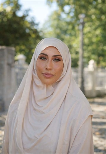 Getting Ready with Hijab for the Operating Room