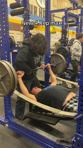 New 4 Rep Max Bench Press Achievement
