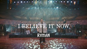 We’re back for another edition of Tuesday Evenings At The Ryman! Thanks for joining us. Every Tuesday at 7 p.m. Central, we’re bringing you a new video from our unforgettable concert filmed last summer at the Mother Church! 💒 (If you missed last week’s performance of “You Were There,” 🚙 check it out on our YouTube channel!) Tonight’s song is one we love performing live! It’s called “I Believe It Now,” and it’s from our new album, The Things That Got Us Here. It’s a song that gives space for th