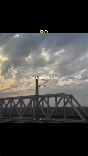 Tu taan mereya soneya yaara #lyricsreels #songlyrics #lyricsvideo #lyricalstatus #musicshorts