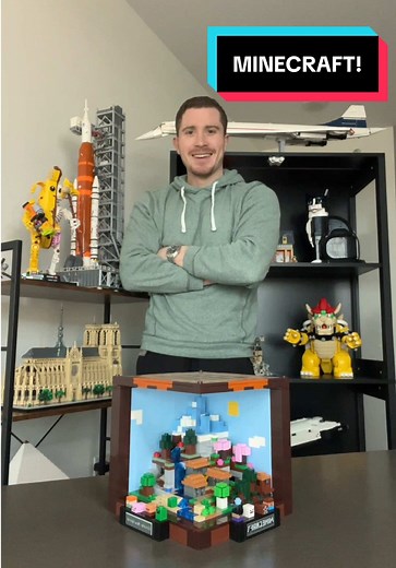 Building the LEGO Minecraft Crafting Table