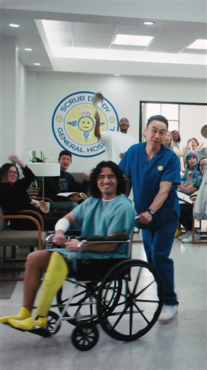 Welcome to the ER doctor Scrub Daddy! Got to be on set for a fun shoot day with the one and only Scrub Daddy. Saving lives one pan at a time. Can you spot me? @Scrub Daddy #SCRUBDADDYpartner #cleanertainment