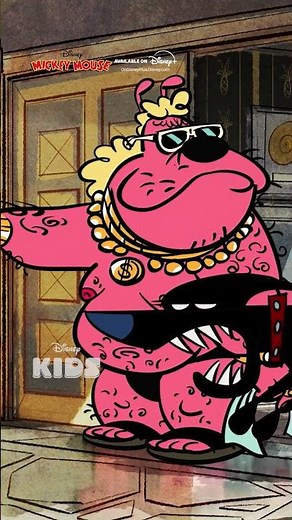 A Cool Pool Day 😎⛱️💦