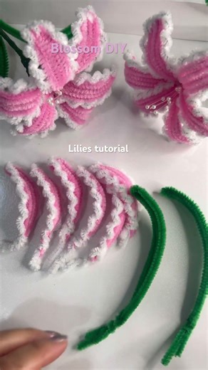 Lilies Tutorial #flowers #diy #liliestutorial