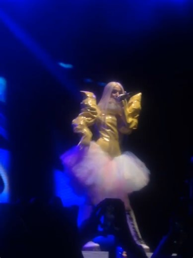 Poppy performing live