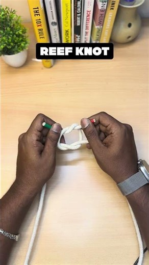 Reef Knot Quick Tutorial for Beginners | How to Tie a Reef Knot or Square Knot | Tamil, English |