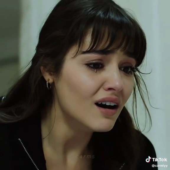 La trágica historia de Azize en series turcas