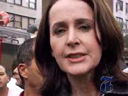 Manhattan Plane Crash Kills Yankee Pitcher (Published 2006)