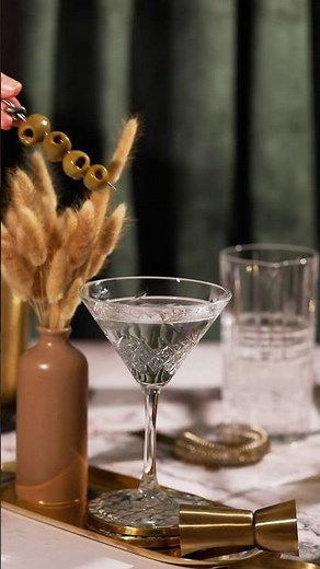The Vodka Martini: Crystal Clear Sophistication #cocktailrecipe