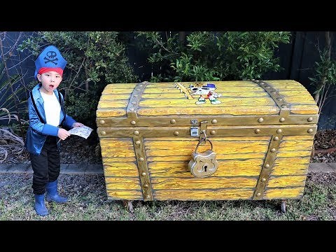 Calvin Found The Biggest Pirate Treasure Chest CKN
