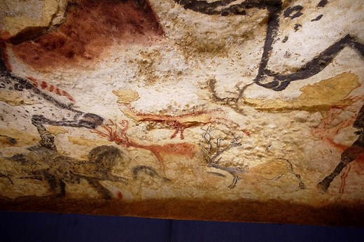 Hall of Bulls Lascaux - An Exploration of the Lascaux Cave Paintings
