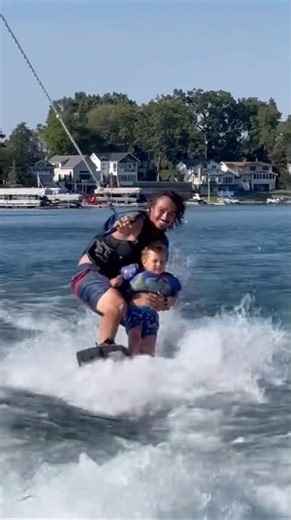 Nothing better than wakeboarding with family 🤙 #wakeboarding #watersports