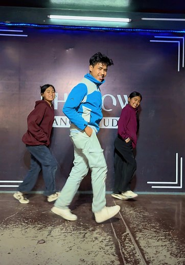 Teri Kurti Dance Challenge: Sexy Moves That Dazzle