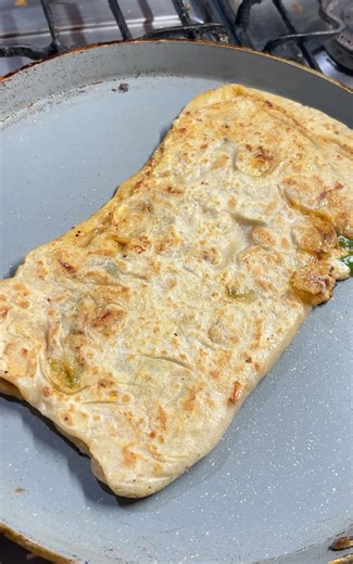 #stuffednaan #stuffedbread #flatbreadrecipe #flatbread #tawabread #breadnaan #naanbread #cooking