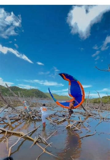 A Day Behind the Lens: Kitesurfing Adventures