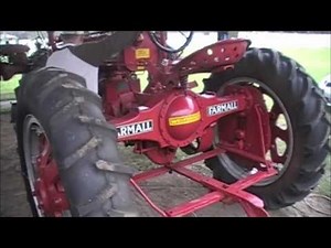 F-20 International Farmall at the Tractor Pulls