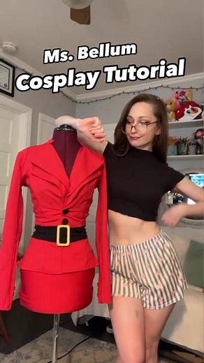 Miss Bellum Cosplay: Wig, Waist, Skirt, Jacket, and Purse | Tips and Tricks
