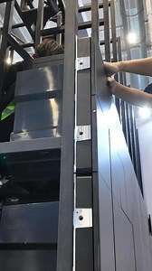 Kinetic LED Screen Installation Guide🛠🛠🛠 This guide outlines the essential steps for installing kinetic LED screens. 1️⃣nitial Preparation Before installation, conduct an on-site survey to confirm location, dimensions, and structure, ensuring secure installation and desired visual effects. Prepare all necessary materials (screws, wires, etc.) and tools (screwdrivers, drills, etc.). 2️⃣IFrame Installation Assemble the frame using pre-cut profiles according to design drawings. Then, fix the ass