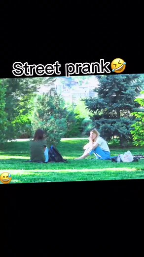 Hilarious Street Prank with Fake Arm Surprise