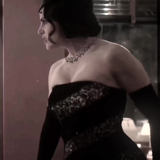 Lana Parrilla Friendship Drama Reminder for New Year