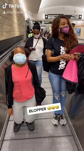 Coco Just Being Coco: NEVER SEEN BEFORE BLOoper!! 😂 (misspelled blooper on the video🙈)