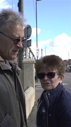 📺 On Monday's episode of Kent Tonight: 🚧 Medway residents fearful of new schools location 🧁 Dementia cafe in Aylesford raises awareness 🎤 Viral comedian takes to stage in Canterbury Watch the full episode here 👇 https://www.kentonline.co.uk/kmtv/video/kent-tonight-monday-1st-april-2024-59444/ | KentOnline News