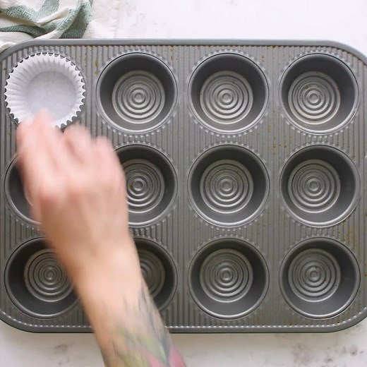 1.6K views · 12 reactions | Super delish Vegan Zucchini Muffins! Soft, fluffy and you can use your choice of mix-ins: Nuts, raisins or choccy chips! 珞 ✅ RECIPE: https://avirtualvegan.com/vegan-zucchini-muffins/ | A Virtual Vegan | Facebook