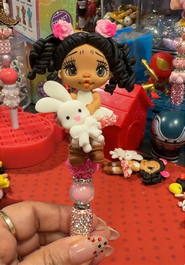 Boring badge? Not here 😍 Fun, custom badge reels & stylus are ready for their new homes. Claim yours! Dm me #fypシ゚viral🖤tiktok #smallbusiness #beads ##girl #hobby