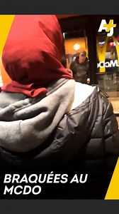 299K views · 1.9K reactions | Quatre filles venues manger au McDo se font agresser par un homme armé et sont tétanisées. L'homme sort. Comment les protège la manager ? En leur ordonnant de sortir... | AJ+ français | Facebook