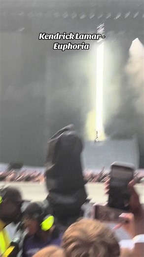 Kendrick Lamar Live in London: Euphoria Performance